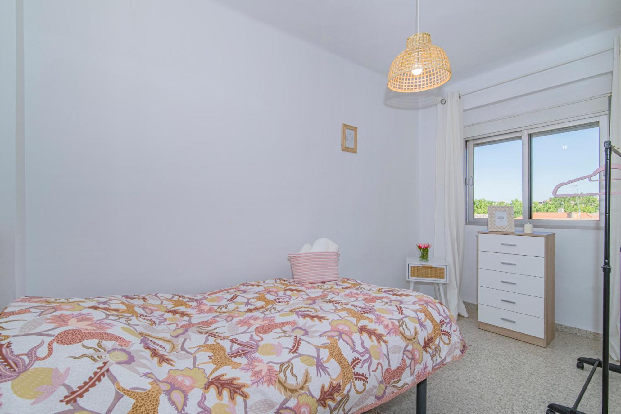Delfin Retreat Con Terraza Junto A Parada De Metro Grenada Zewnętrze zdjęcie
