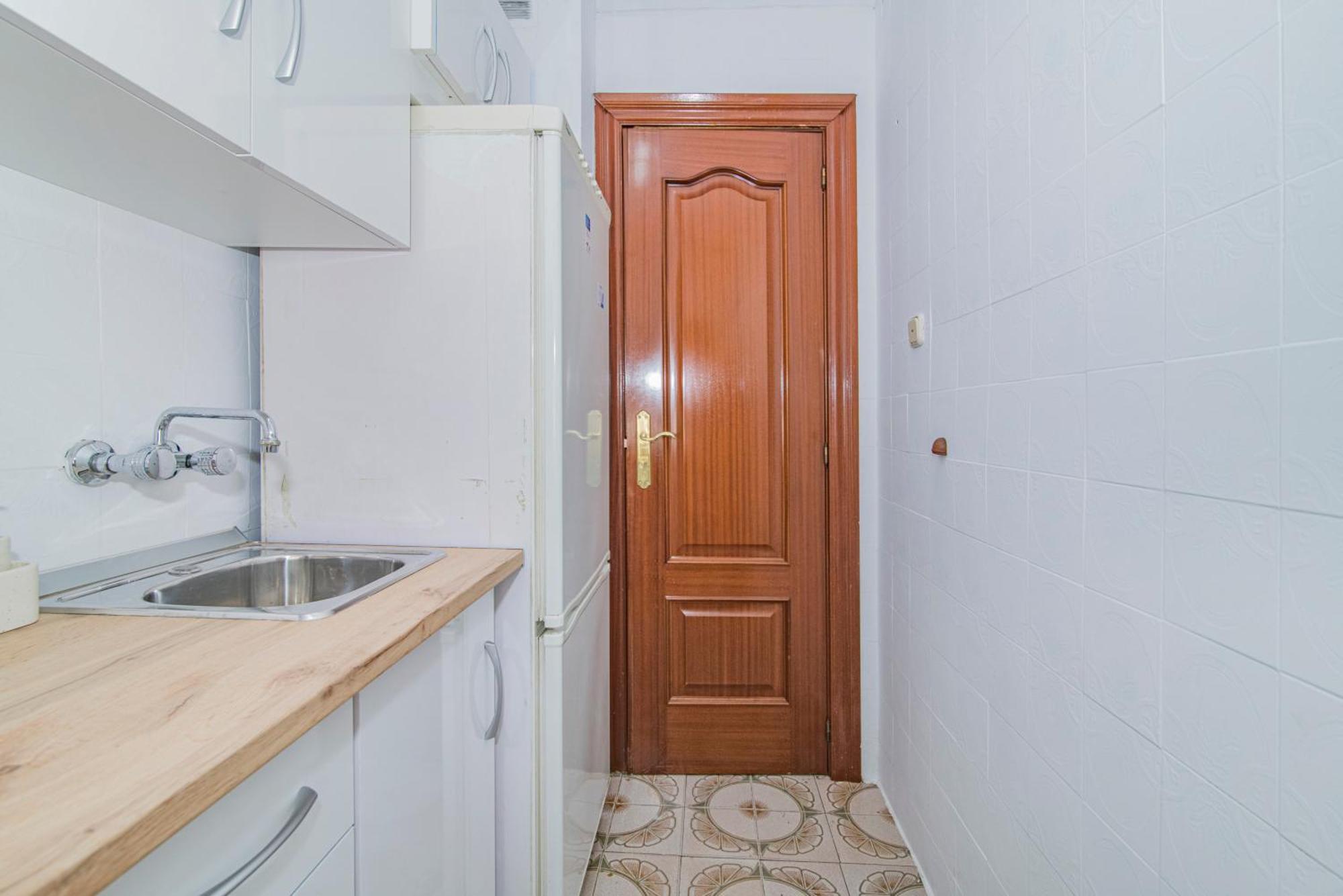 Delfin Retreat Con Terraza Junto A Parada De Metro Grenada Zewnętrze zdjęcie